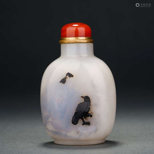 Qing dynasty agate bird pattern snuff bottle