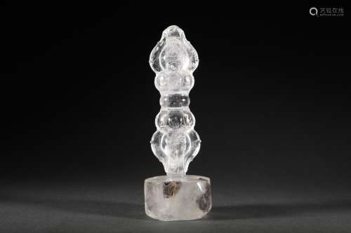 Crystal vajraSize: 5.3 * 4.5 * 15.5 cm weighs 343 g,