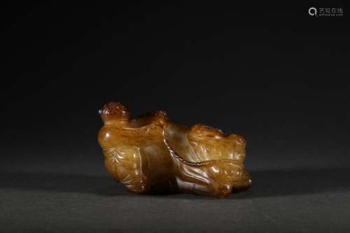 Hetian jade the lad cattle furnishing articlesSize: 7.7 * 4....