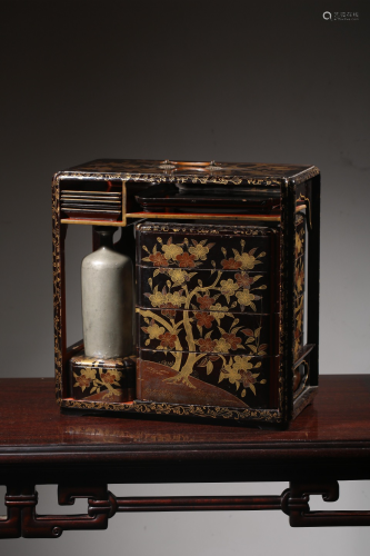 昭和时期 木胎金莳绘食盒一套（附原木盒）
