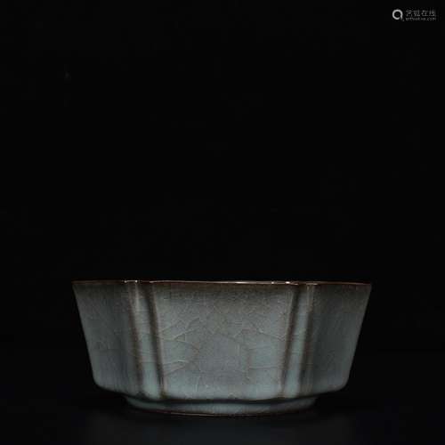 Kiln celadon six-party bowl17 cm high 7 cm wide900