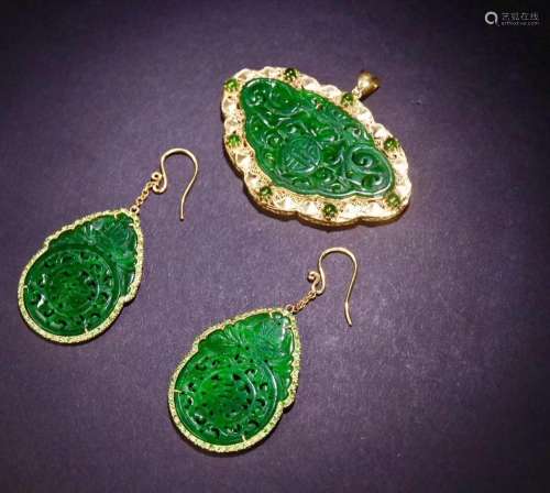 18 k gold inlaid jade earrings pendantsMosaic technology tak...