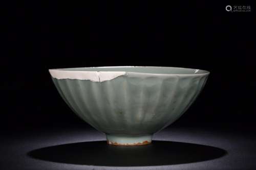 : longquan lotus-shaped grain hat to bowl (repair)Size: diam...