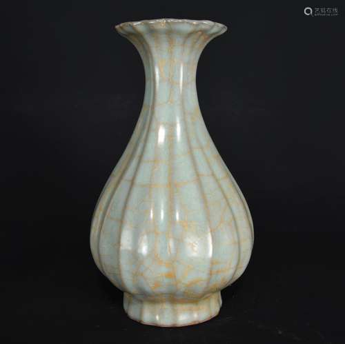 Kiln melon leng bottle, 24 x 14