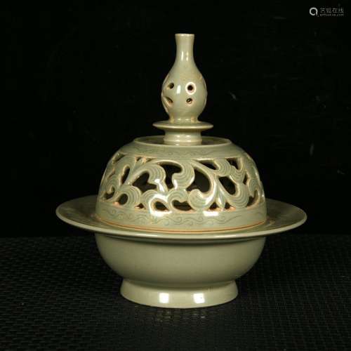 The kiln and the secret color 秞 carved hollow out fuming fu...
