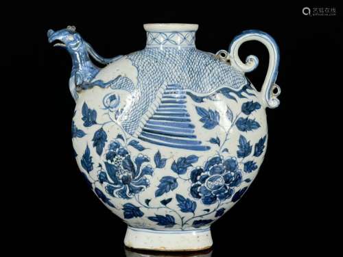 Blue and white peony grains crested pot of 24/25.019008879