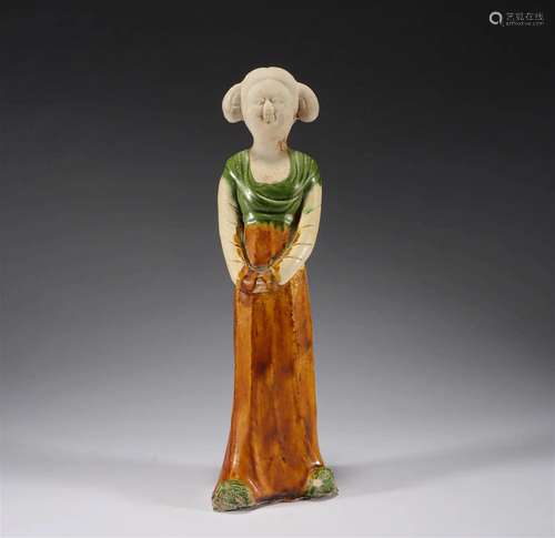 Tri-color female figurines of the Tang Dynasty