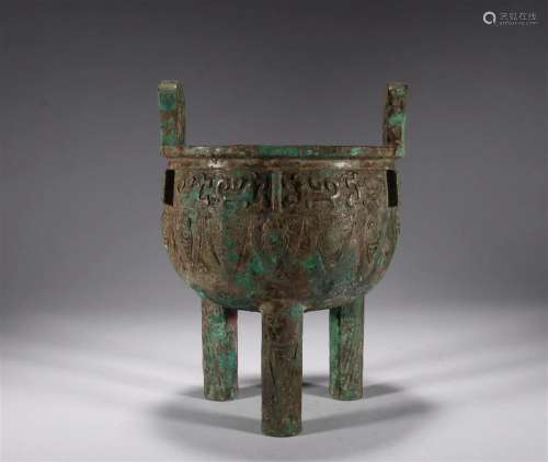 Warring States bronze tripod