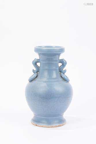 A Clair de Lune porcelain vase. China, 19th century