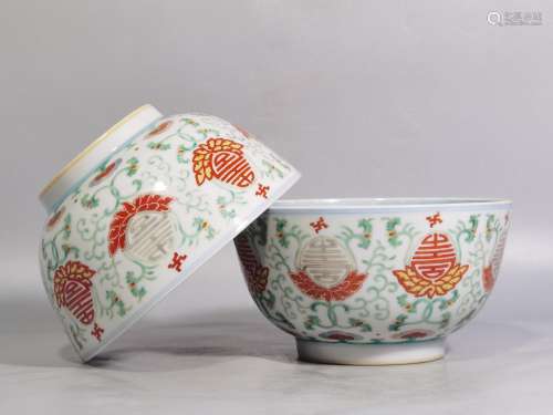 A colorful live branch lotus bowl of a pair of high caliber ...