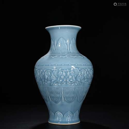 The azure glaze carving flower grain fishtail bottles of 34 ...