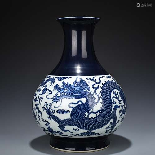 The blue and white dragon blue glaze okho spring bottle of 5...