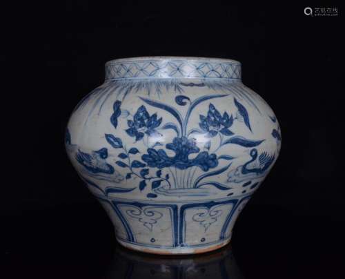 Blue and white flower on lotus yang play cranes grain tank;2...