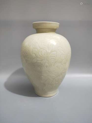 A line of acquisition, left kiln carved the vase.22.5 CM hig...