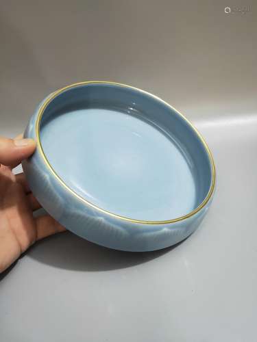 The colour writing brush washer, blue glaze.5 CM high, diame...