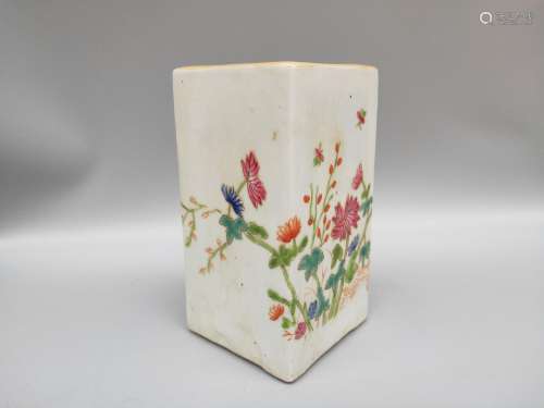 The acquisition of a line, pastel flowers brush pot.14.2 CM ...