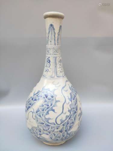Blue and white hand, panlong bottles.30.5 CM high, diameter ...