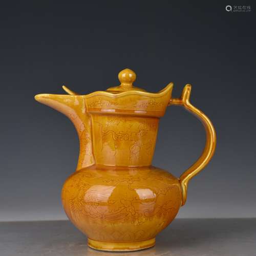 Hongzhi jiao yellow glaze carving grain mitral pot of antiqu...