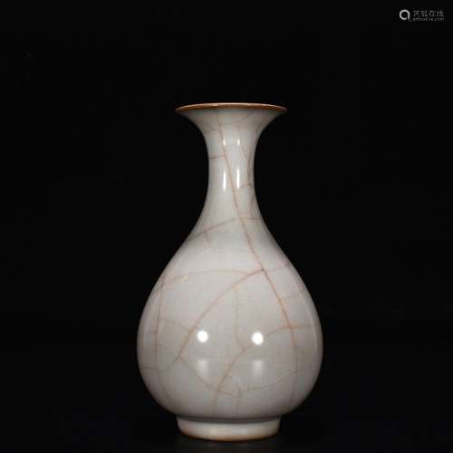 Kiln in white glaze okho spring bottle19.5 cm wide 11 cm hig...