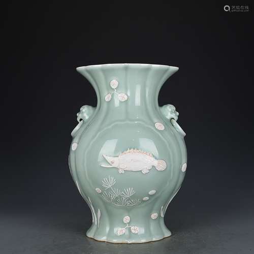 Pea green glaze algal grain heap carved fish hitom bottles o...