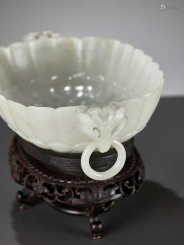 A MUGHAL-STYLE WHITE JADE ‘CHRYSANTHEMUM’ MARRIAGE BOWL, 18T...