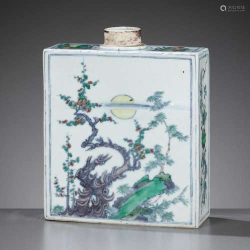 A RARE DOUCAI SQUARE TEA CADDY, 17TH-18TH CENTURY