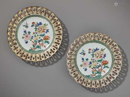 A PAIR OF ‘SPOTTED BAMBOO’ FAMILLE ROSE DISHES, EARLY QIANLO...