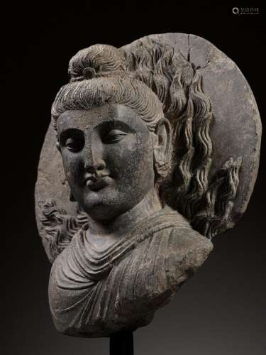 A GRAY SCHIST HEAD OF BUDDHA, KUSHAN PERIOD