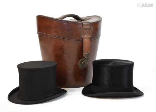 Leather hatbox with two top hats
