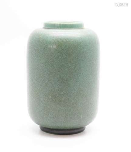 Ruskin Pottery stoneware vase, 1907