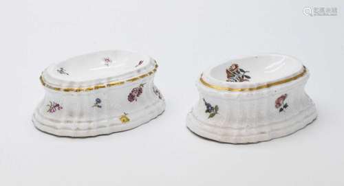 Pair of late 19th Century Meissen porcelain oval trencher sa...