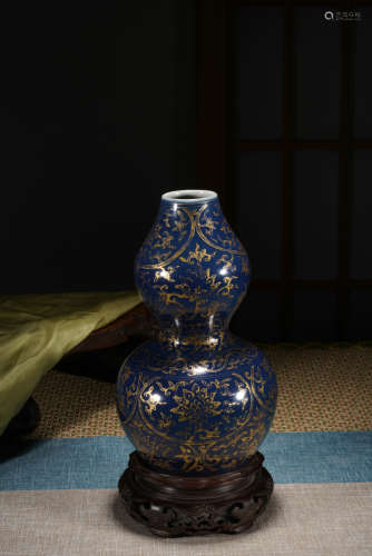 清代 霁蓝釉描金宝相花葫芦瓶