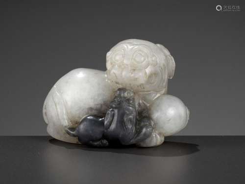 A WHITE AND GRAY JADE GROUP OF A LION AND CUB, LATE MING TO ...