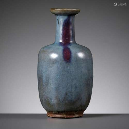 A JUNYAO GLAZED BOTTLE VASE, YUAN TO MING DYNASTY