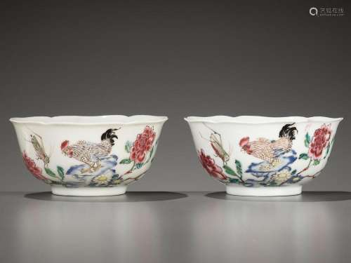 A PAIR OF EGGSHELL FAMILLE ROSE FOLIATE-RIMMED ‘CHICKEN’ CUP...