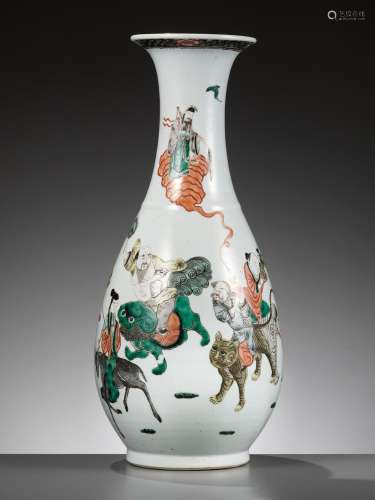 A LARGE FAMILLE VERTE ‘EIGHT IMMORTALS’ VASE, YUHUCHUNPING, ...