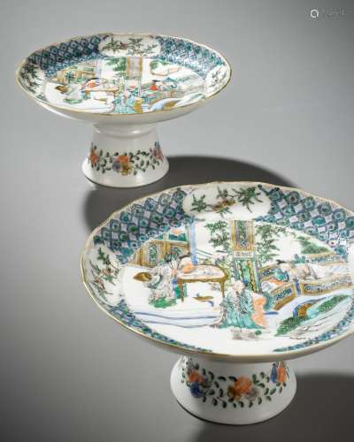 A PAIR OF FAMILLE VERTE TAZZAS, QING DYNASTY
