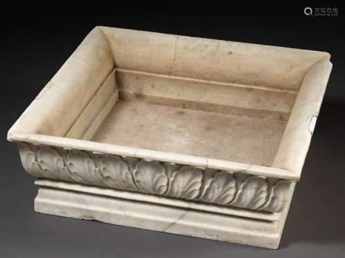 AN ‘ACANTHUS LEAF’ MARBLE BASIN, INDIA, 17TH-18TH CENTURY