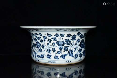 Blue and white tie up branch flowers sweet grain washbasin w...