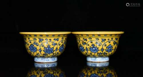 Yellow glaze blue tie up branch lotus yang play a pair of 5....
