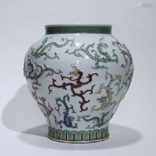 A DouCai 'dragon' jar