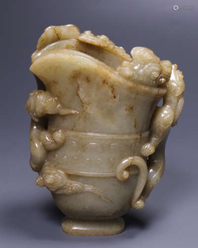A jade 'dragon' cup
