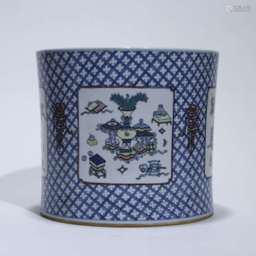 A blue and white doucai pen container