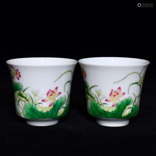 Colored enamel lotus pattern cup, 6 cm diameter 7 cm high