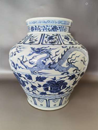 Blue and white peony sweet dragon wide mouth pot