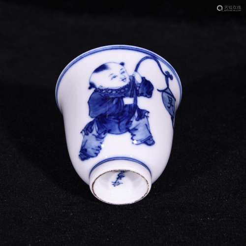 Blue and white baby keep Yi Tang play grain size cup 5.8 * 6...