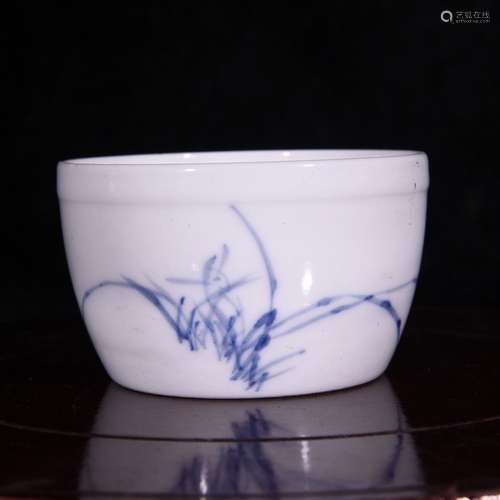 Blue and white pattern glass cup 5 * 7.5 cm tall