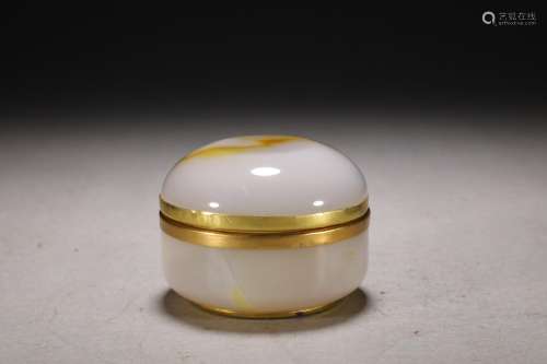 Agate gold boxSize: 5.5 * 4 cm weighs 77 g.