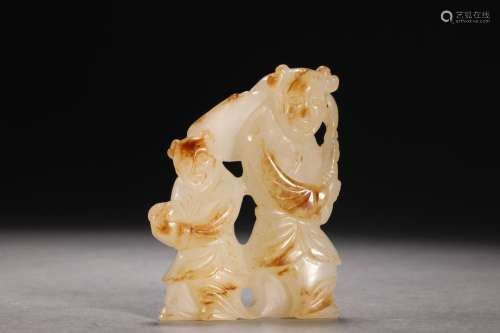 Hetian jade and 2 cents to piecesSize: 5.5 * 6.3 * 1.6 cm we...