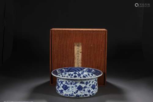 Blue and white flower grain water basin.Specification: 13 cm...